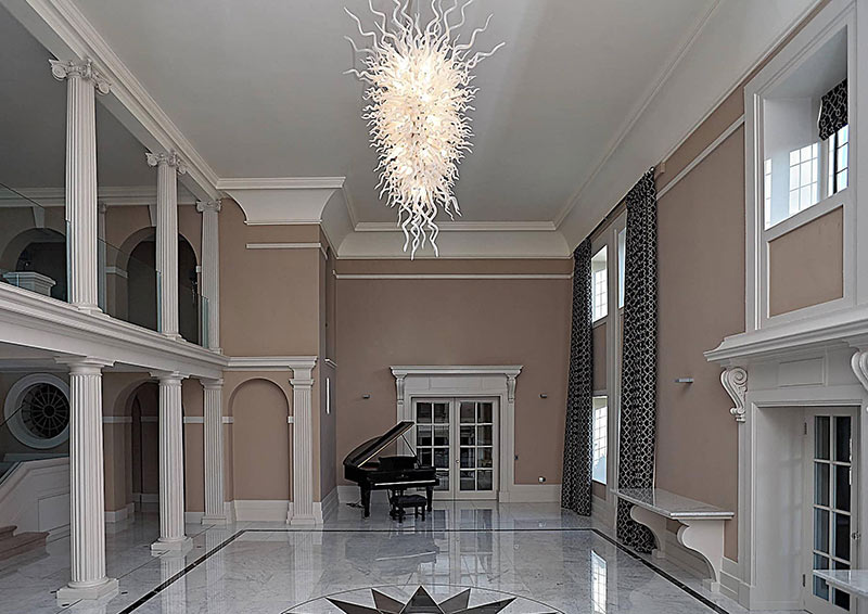 Luxury Artistic Chandelier Corale Bianco Stairwell