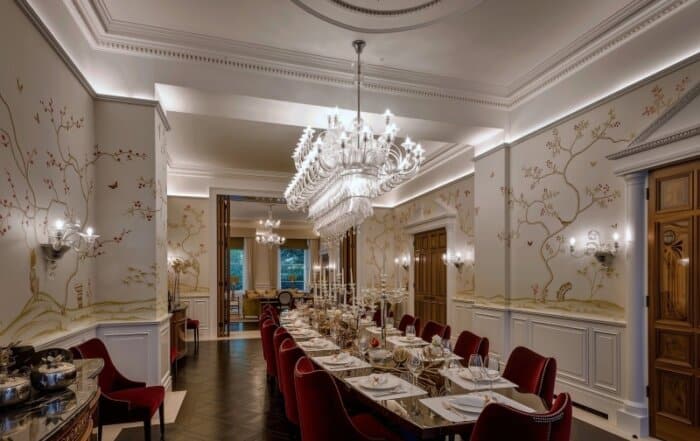 Home 15 Luxury glass chandelier alternative to Lalique, handcrafted Italian sculptural lighting by Rocco Borghese.