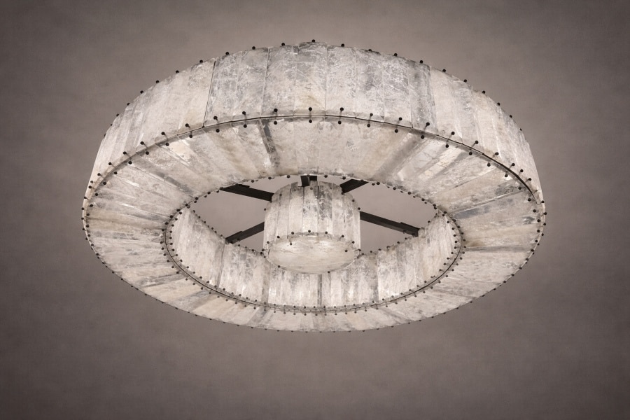 Segmented rock crystal chandelier detail – Rock Crystal Lattissimo